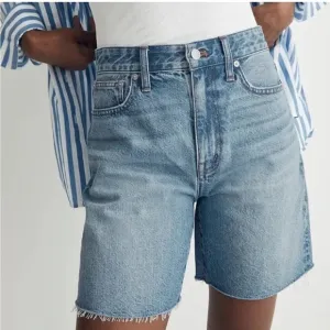 - NWT Madewell High Rise Denim Jean Shorts Bermuda Women’s Size 31