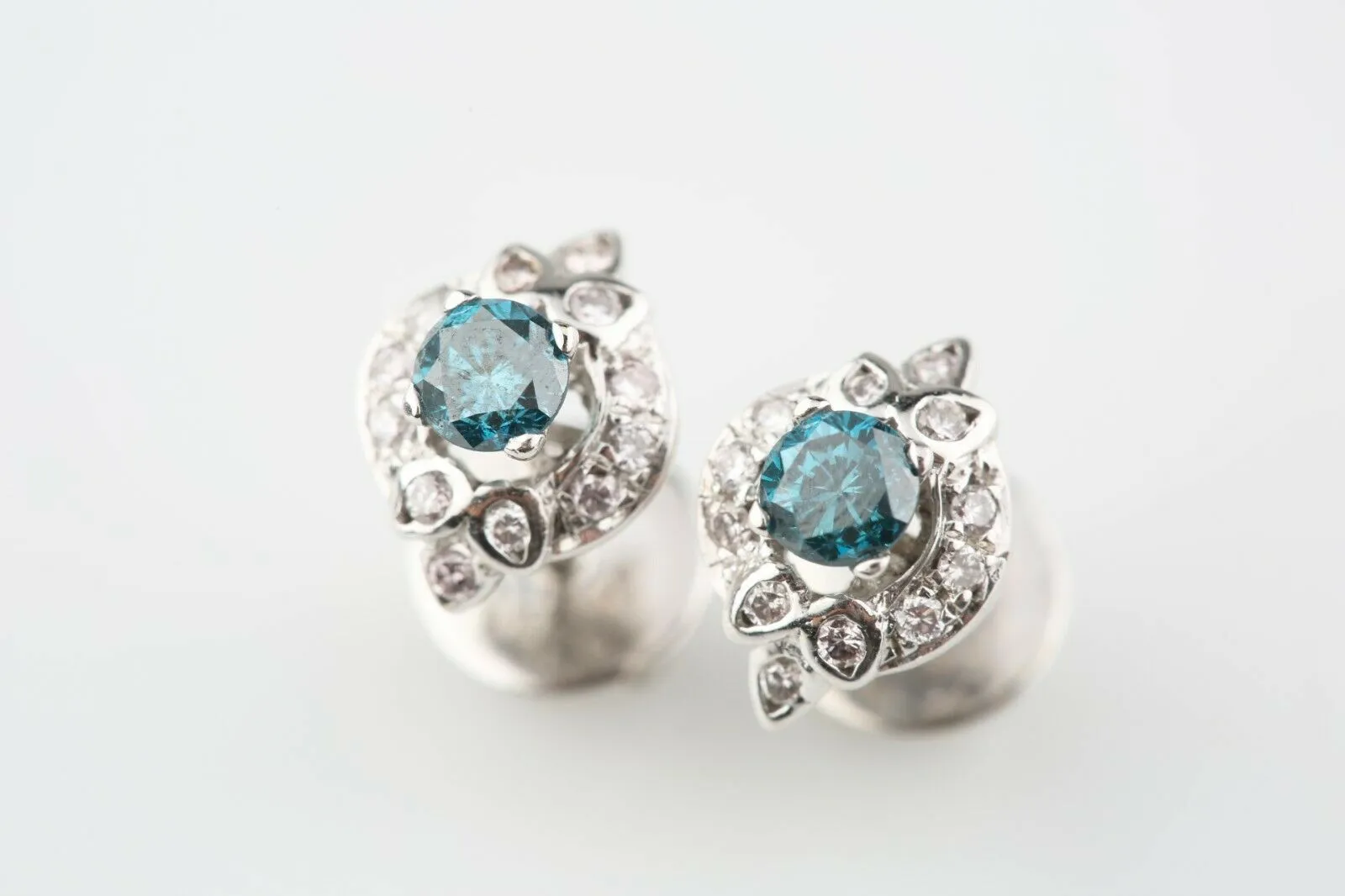 14k White Gold 0.75 Cts Color Enhanced Round Blue Diamond Solitaire Earrings