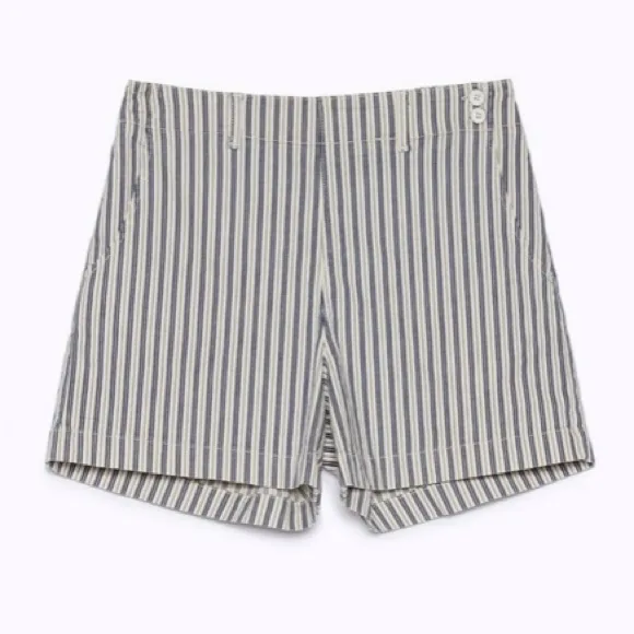 AG The Juliette Short Navy and White Stripe Sz 28