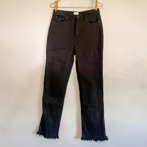 Alice   Olivia  Amazing High Rise Girlfriend Jeans in black