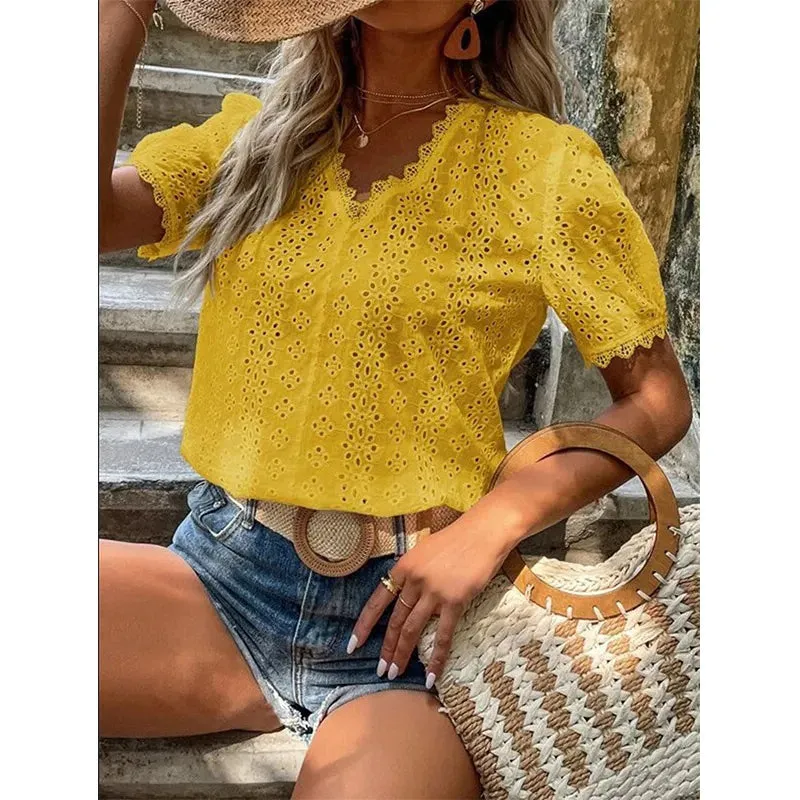 Alta® | Summer Lace Blouse