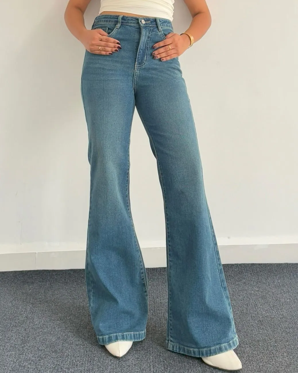 Bootcut jeans - highwaisted