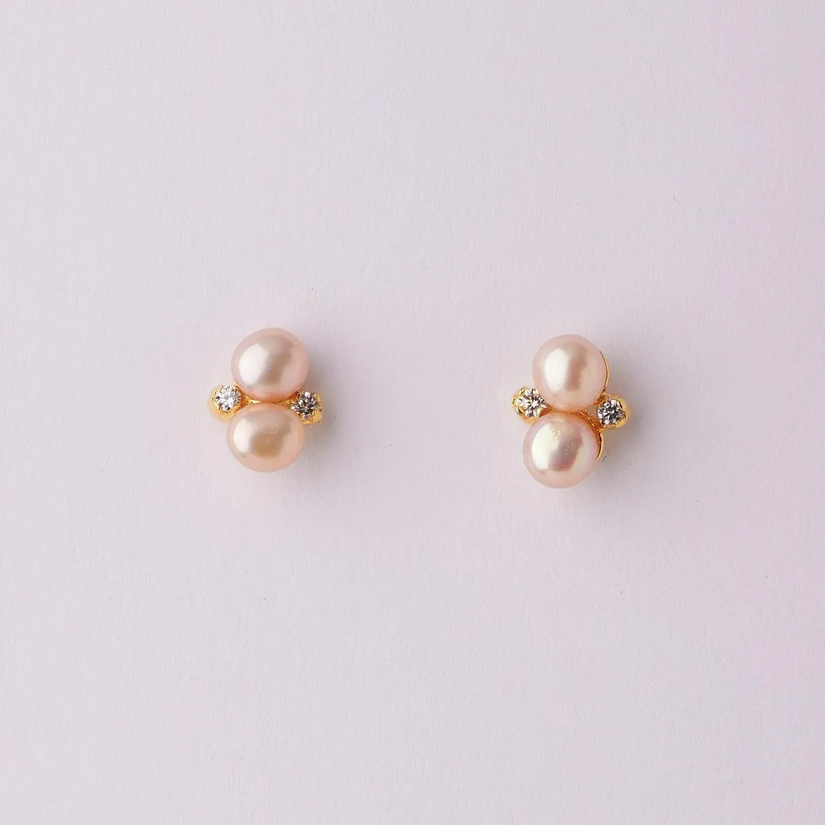 Classic Pearl Stud Earring