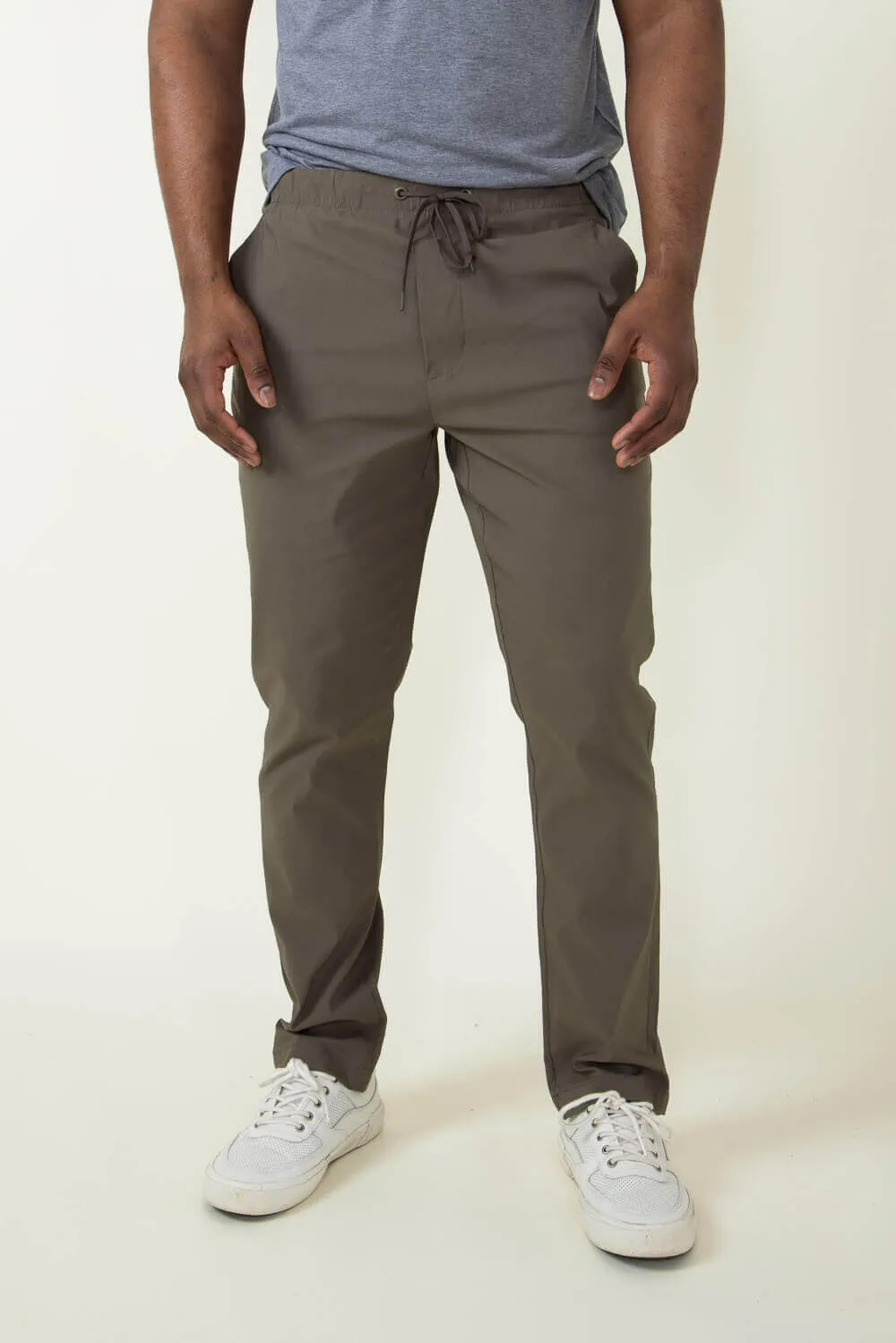 Copper & Oak Elastic File Tech Jogger Pants for Men in Mushroom Green | K4S4164-MUSHROOM