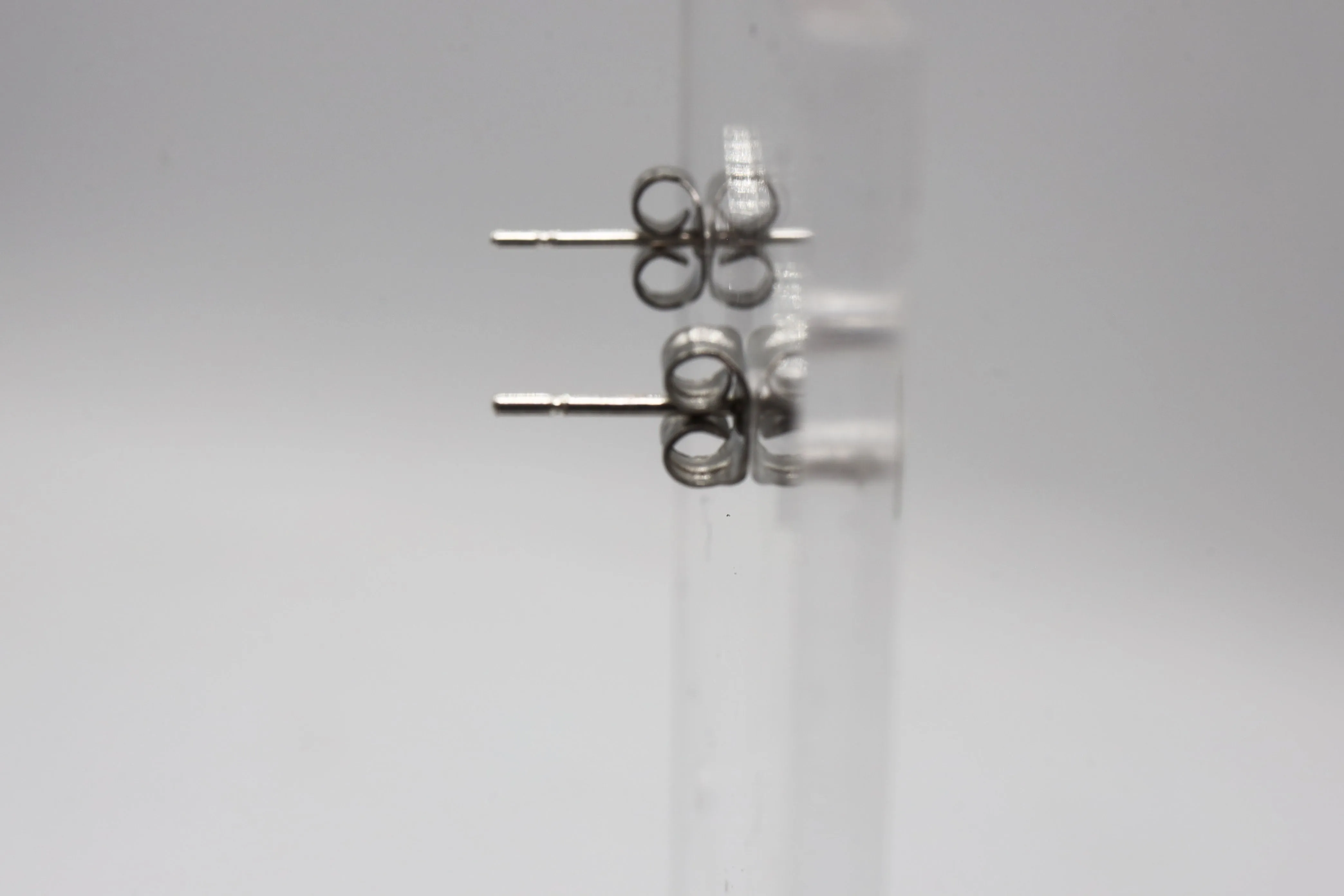 D20 Stud Earrings: Pink