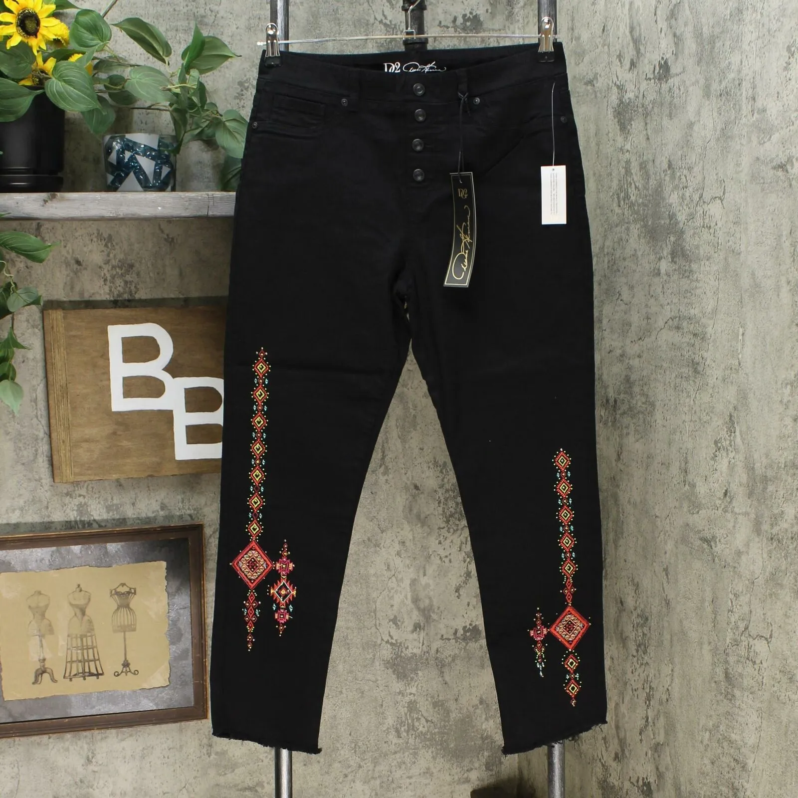 DG2 by Diane Gilman Women's Embroidered Pull On Stretch Denim Ankle Jeans