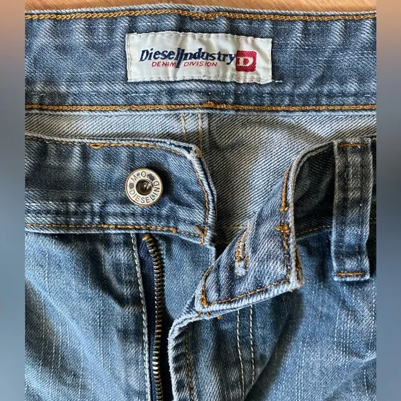 Diesel Industry Denim Division Blue Jeans Boyfriend Straight leg  Sz 38 Men’s