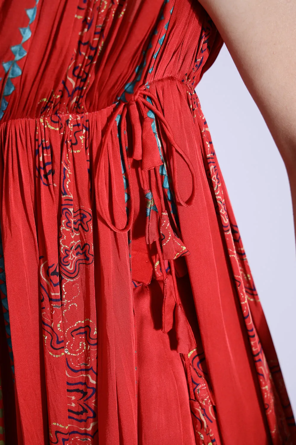 Drape Kurta And Tapered Pants