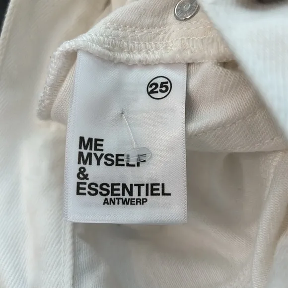 Essentiel Antwerp Delay Off-White Denim Cargo Shorts - Women's Size 25, NWT