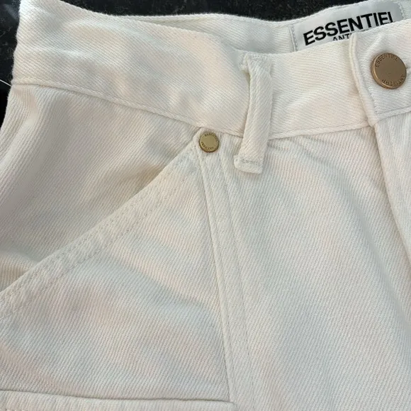 Essentiel Antwerp Delay Off-White Denim Cargo Shorts - Women's Size 25, NWT