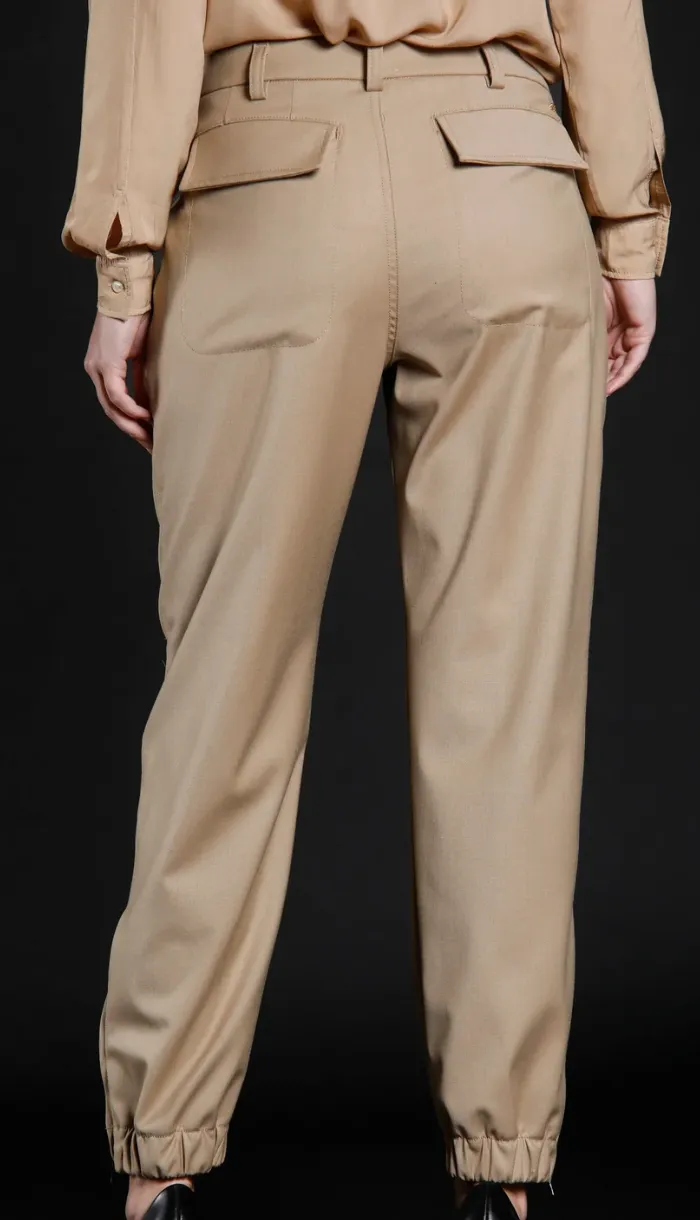 Evita Pant