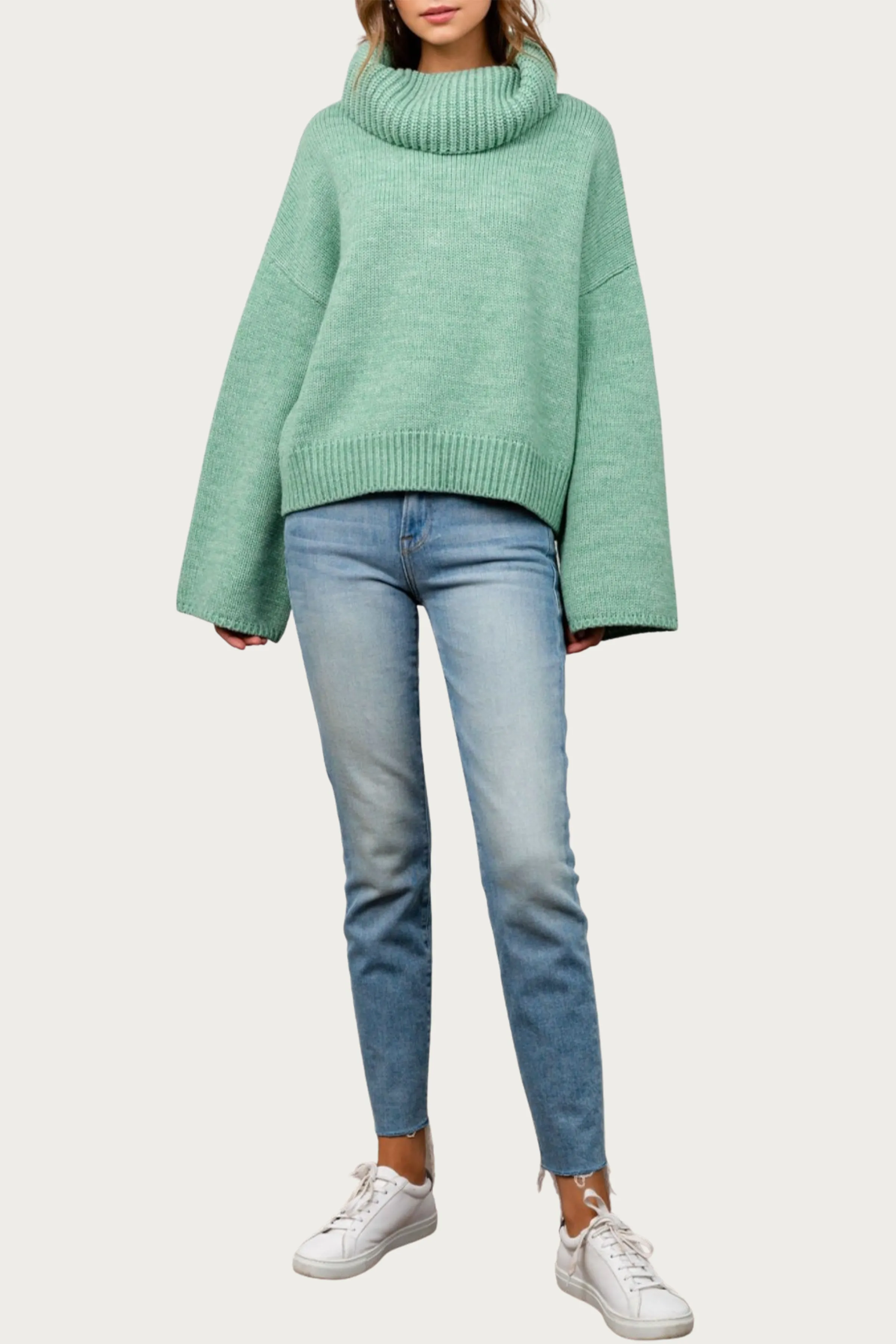 FRESH SAGE OVERSIZED SWEATER