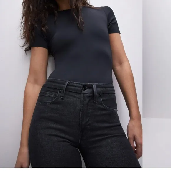 Good American Good Legs Straight Leg Jeans