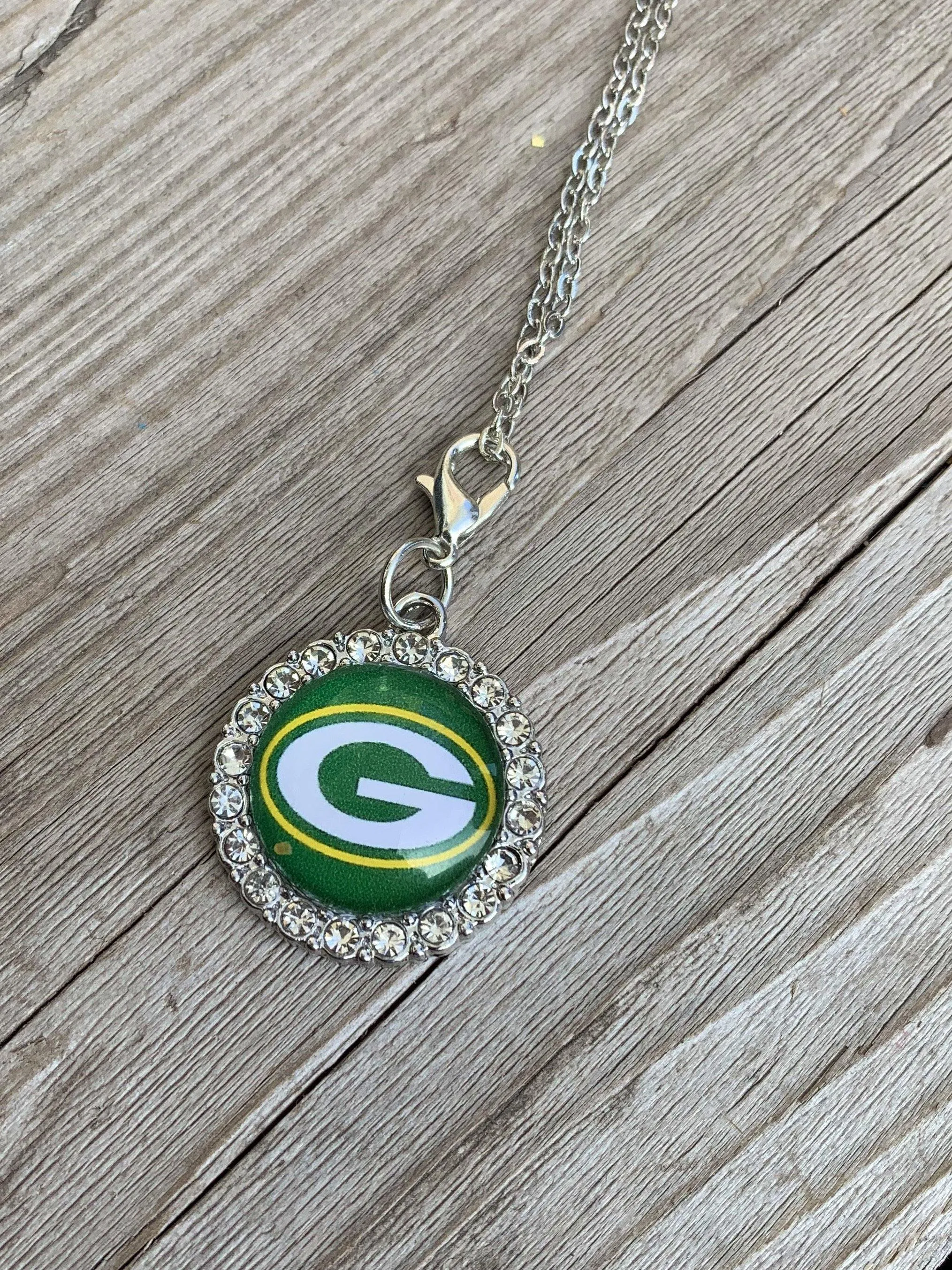 Green Bay Packers | Football jewelry | Necklaces | Earrings | Bracelets | Keychains