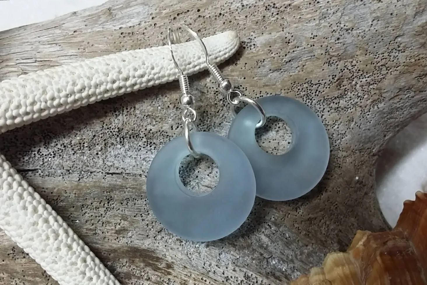 Hawaiian Jewelry , Minimalist "Magical Color Changing" Purple Earrings Circle Earrings, Beach Jewelry Birthday Gift (February Birthstone)