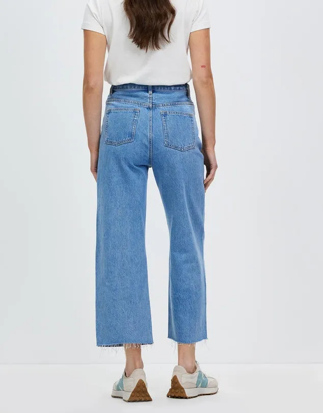 High Waisted Flare Jeans -Light Indigo