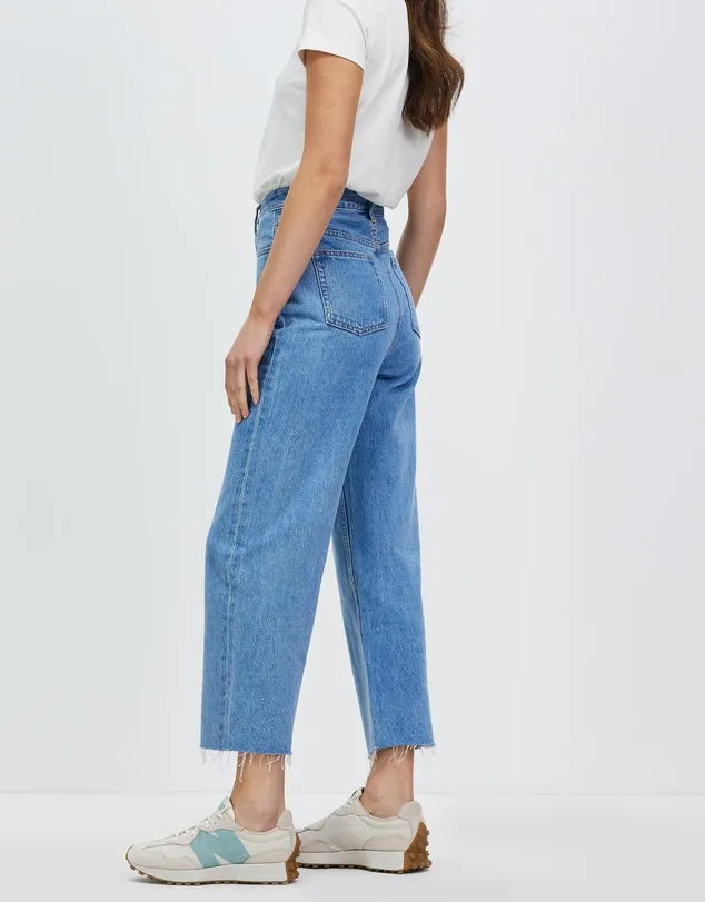 High Waisted Flare Jeans -Light Indigo