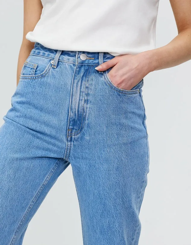 High Waisted Flare Jeans -Light Indigo