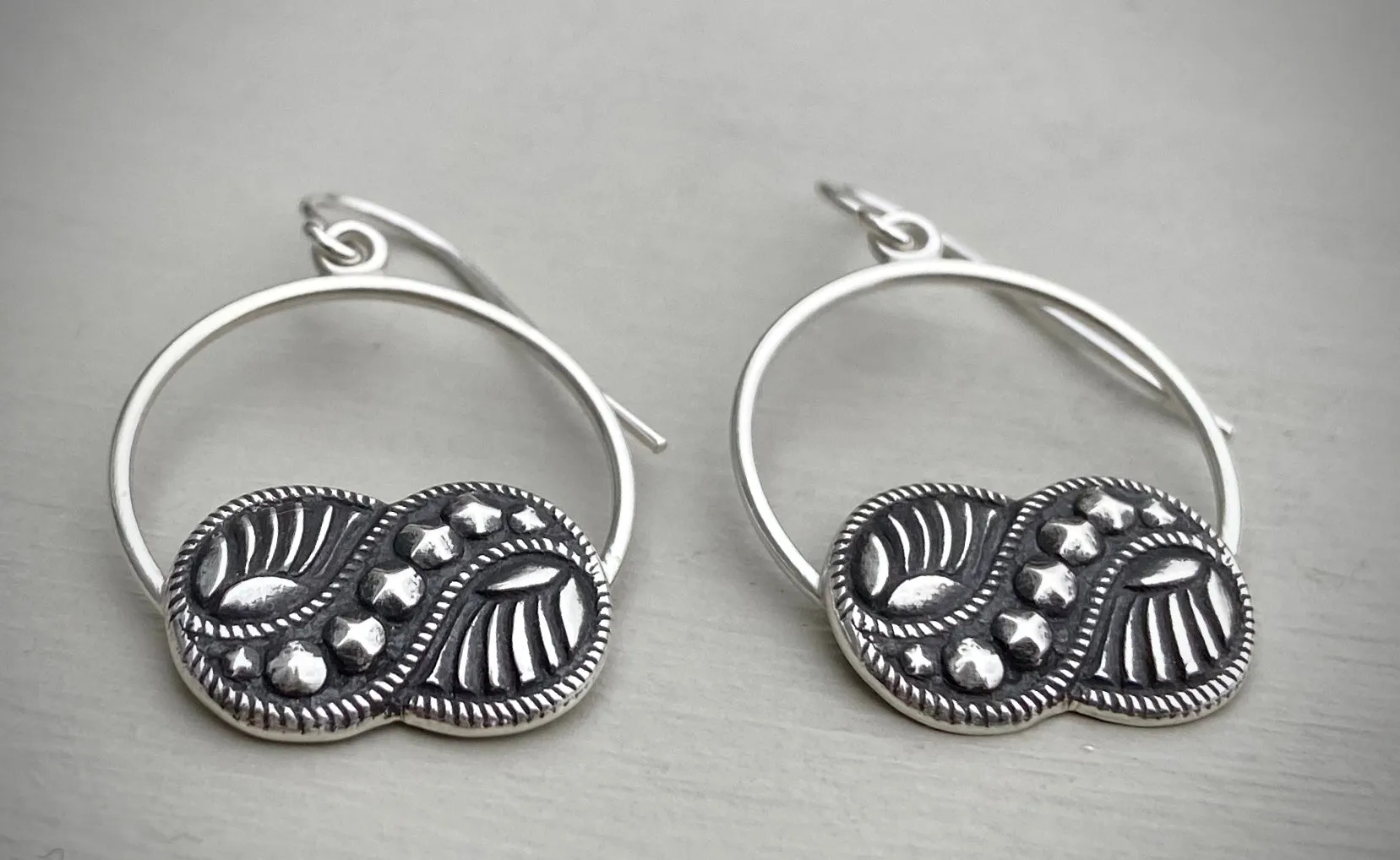 Infinity Hoop Earrings∞