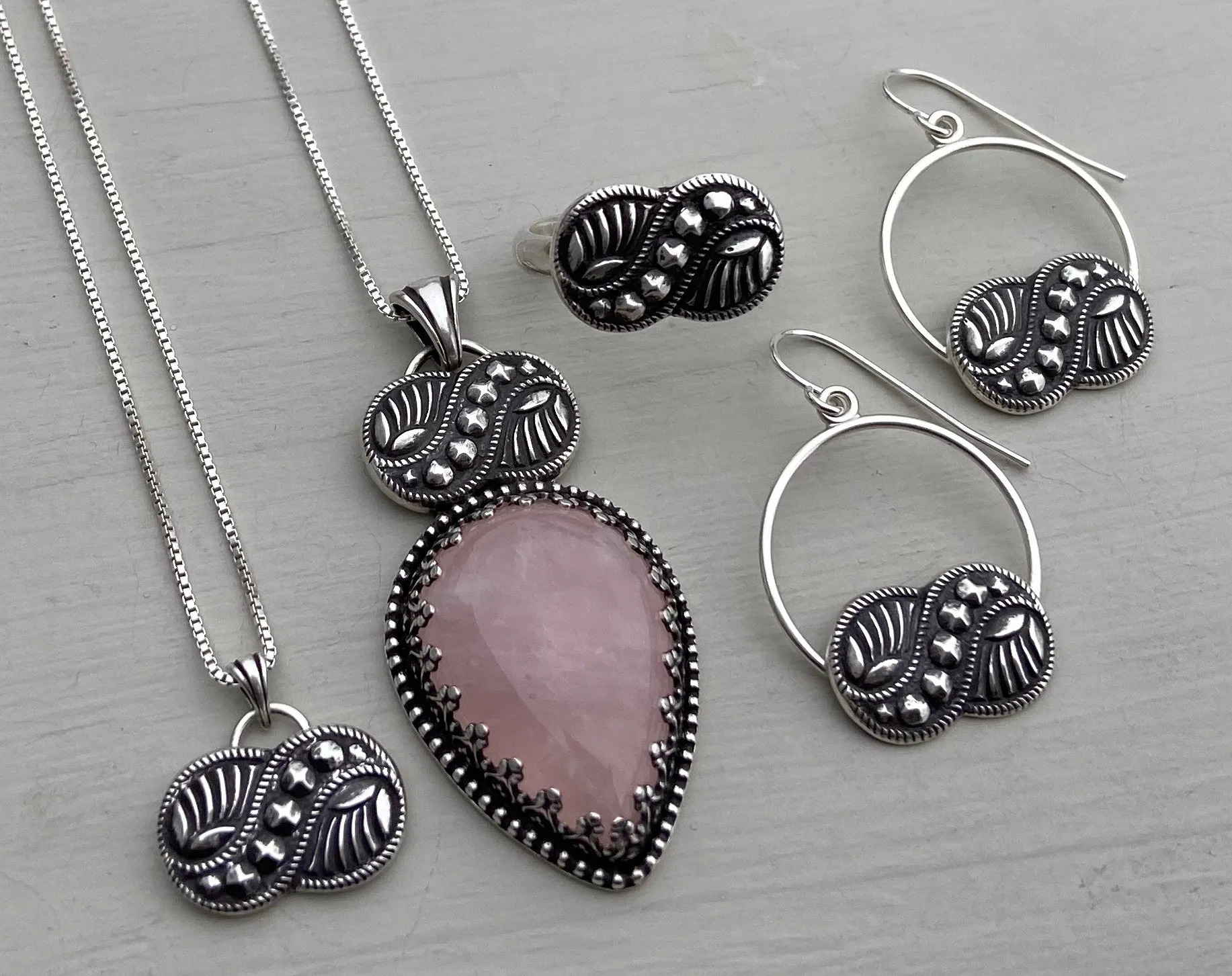 Infinity Hoop Earrings∞