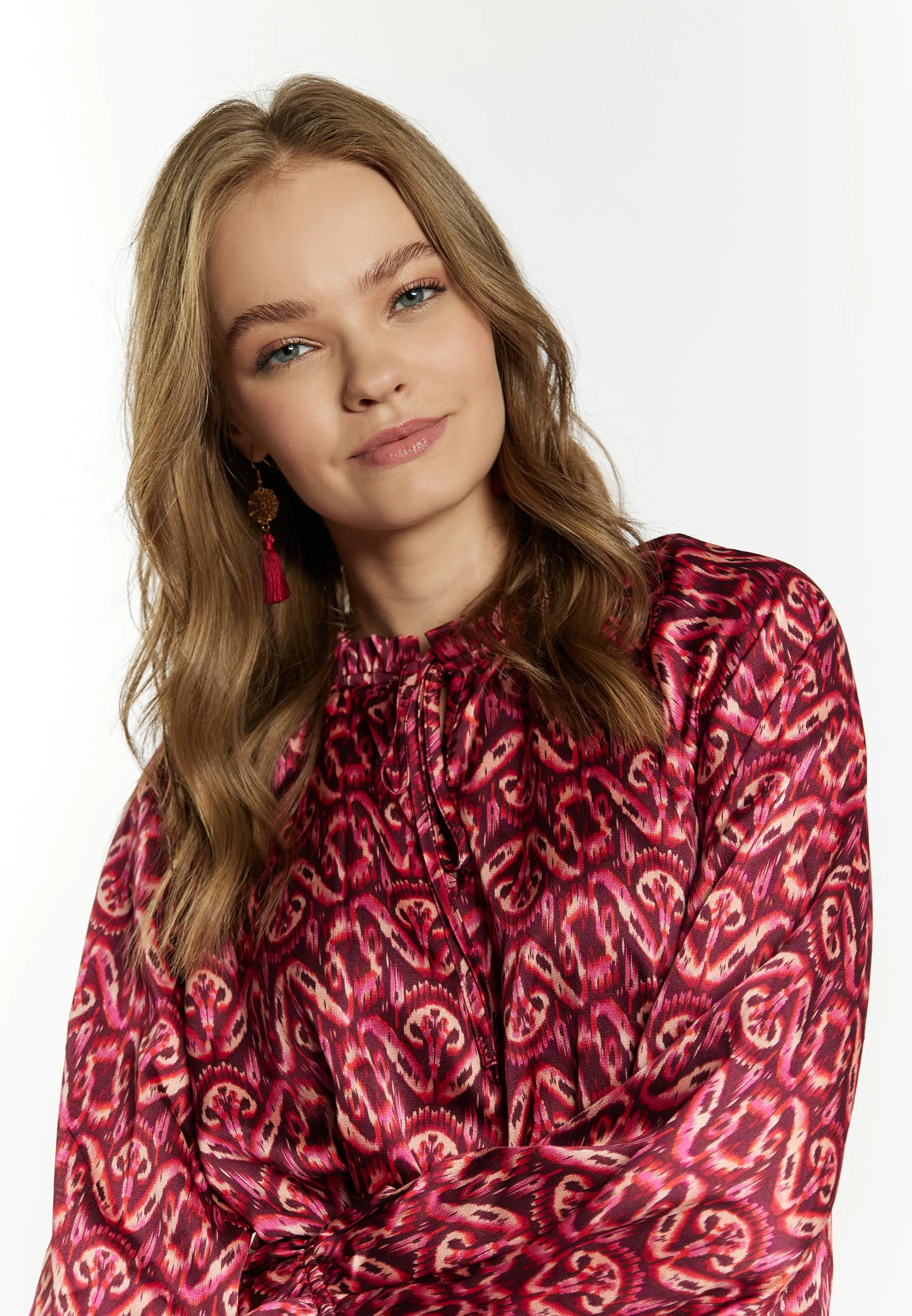 IZIA Women's Blouse