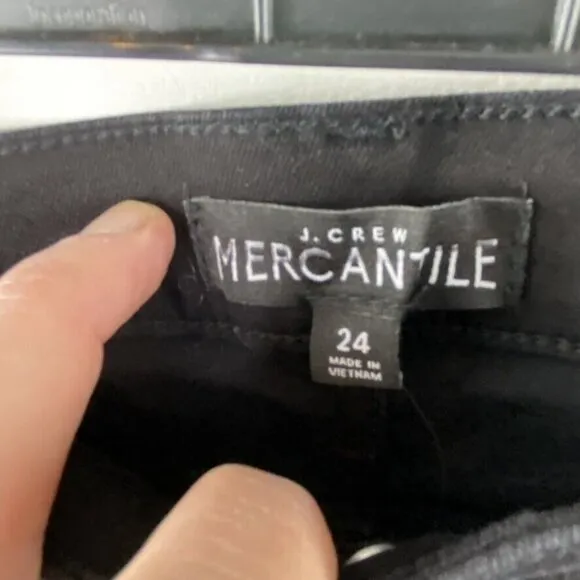 J.Crew Women's $90 8&quot; Rise Black Skinny Jeans Signature Stretch Size 24 J5498