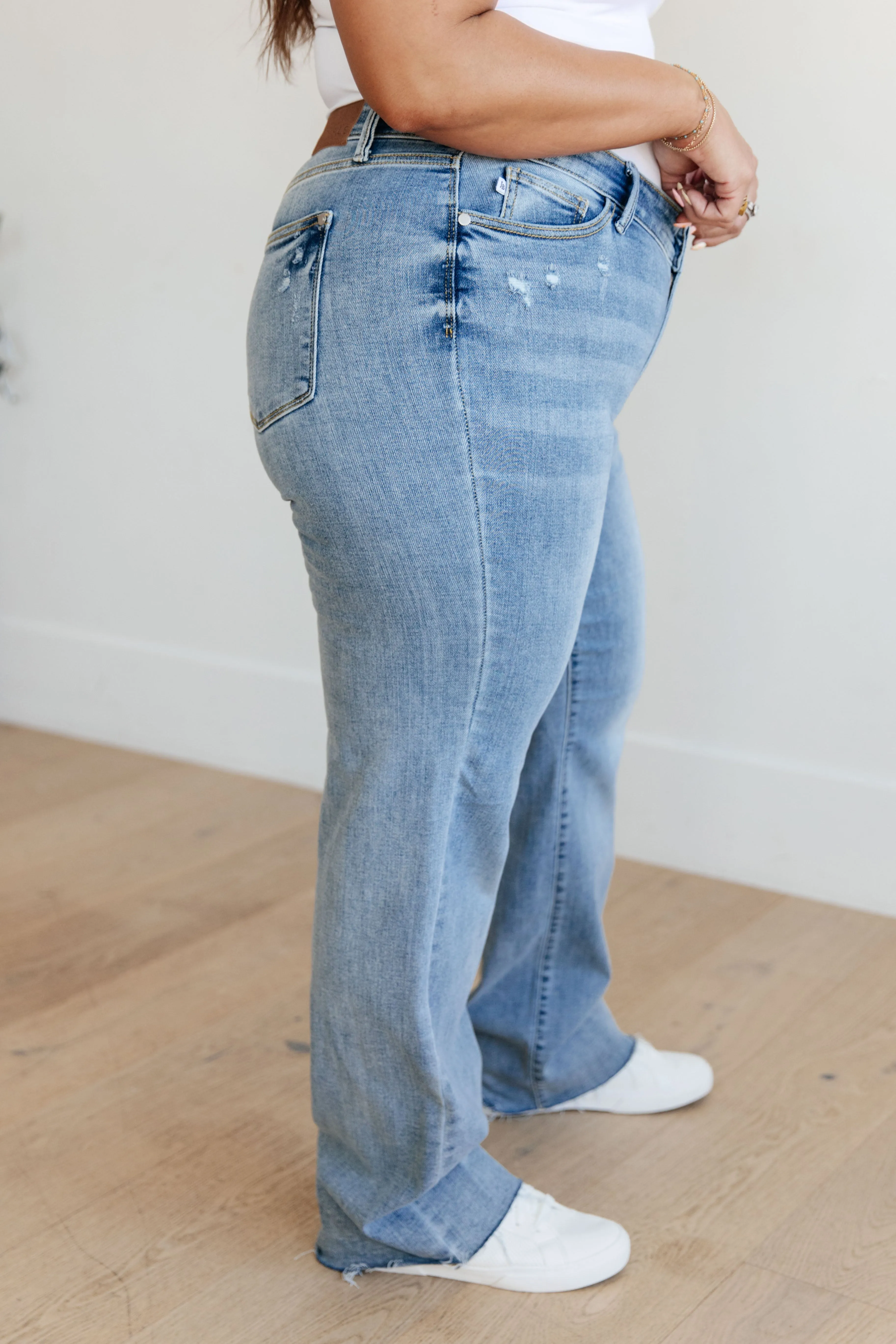 Judy Blue High Rise V Front Waistband Straight Jeans