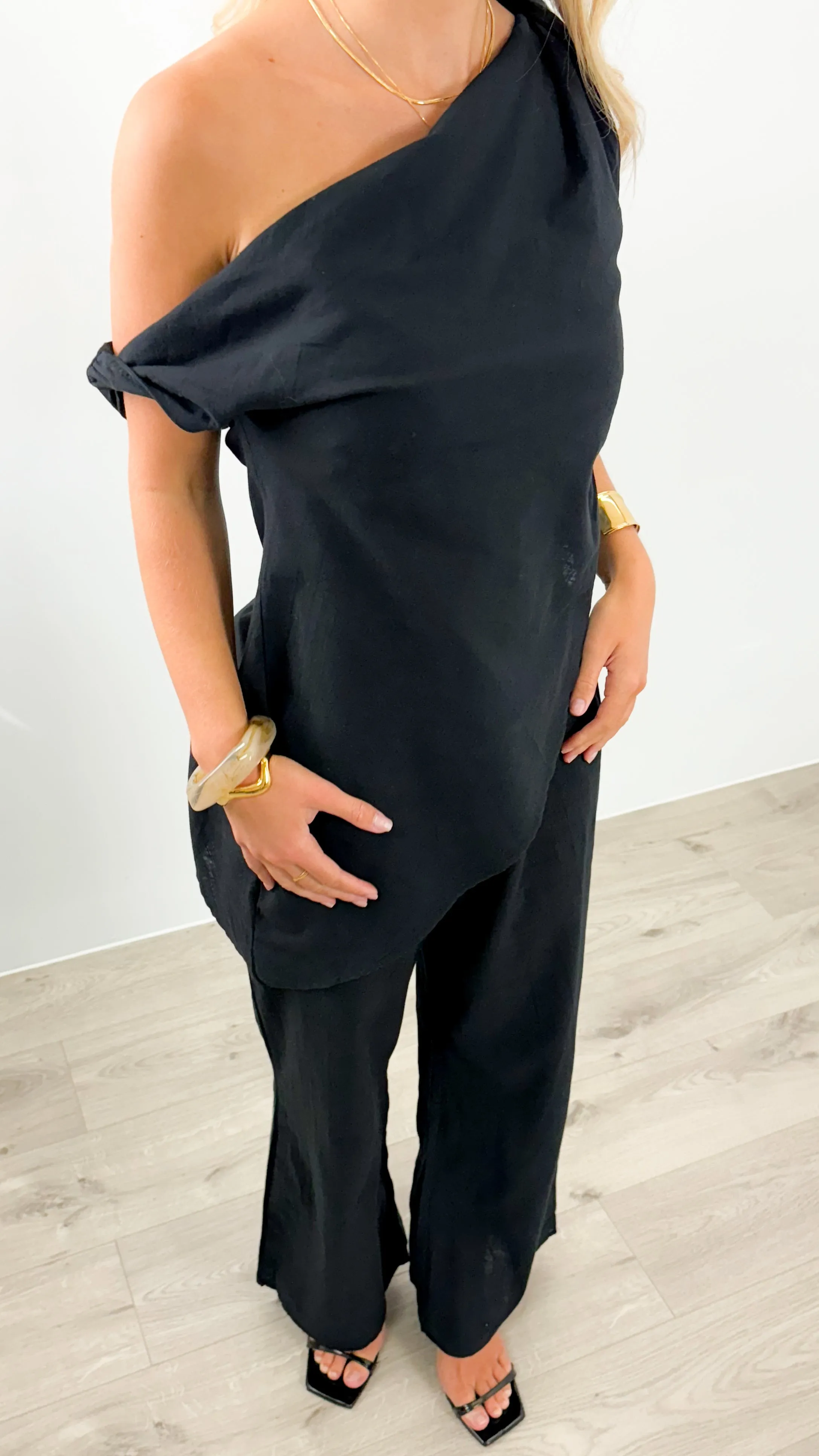 KAI LINEN LOOK SET- BLACK