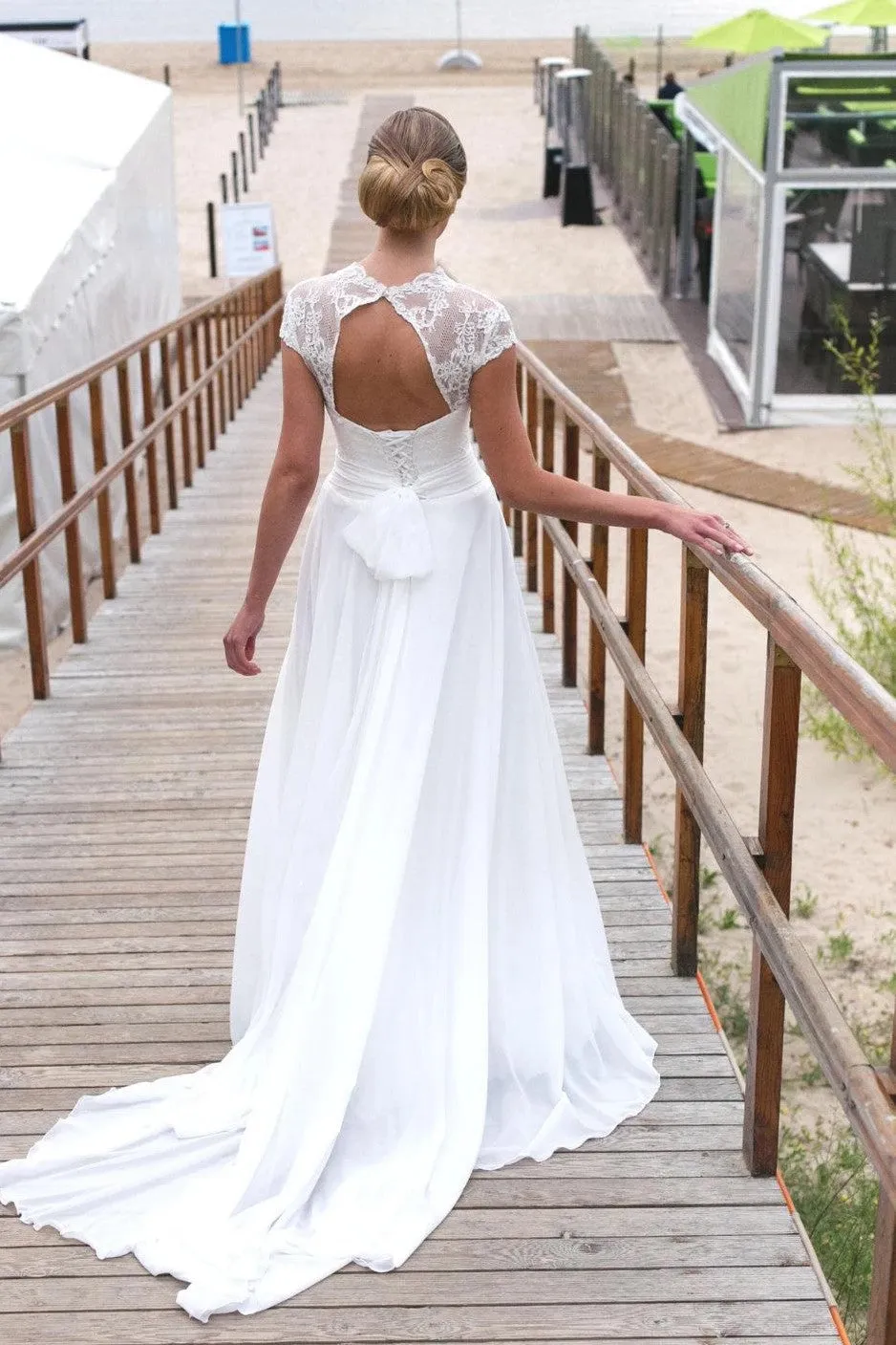 Lace Capped Sleeveless Boho Bridal Dresses Chiffon Skirt