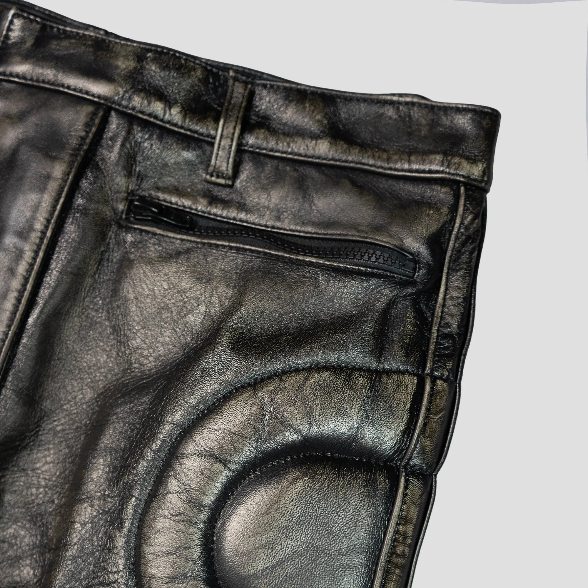 LEATHER PANTS