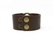 Leather snap cuff - 1.5 inch wide