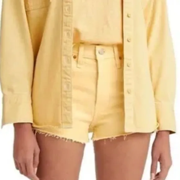 Levi's 501 Women's Yellow Denim High Rise Shorts size 28