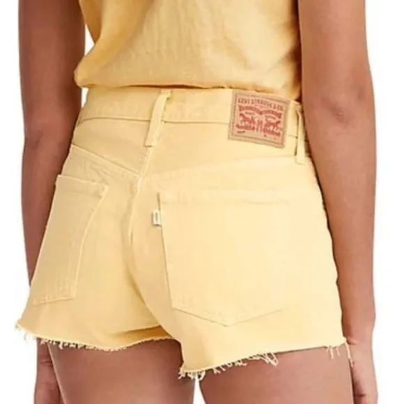 Levi's 501 Women's Yellow Denim High Rise Shorts size 28