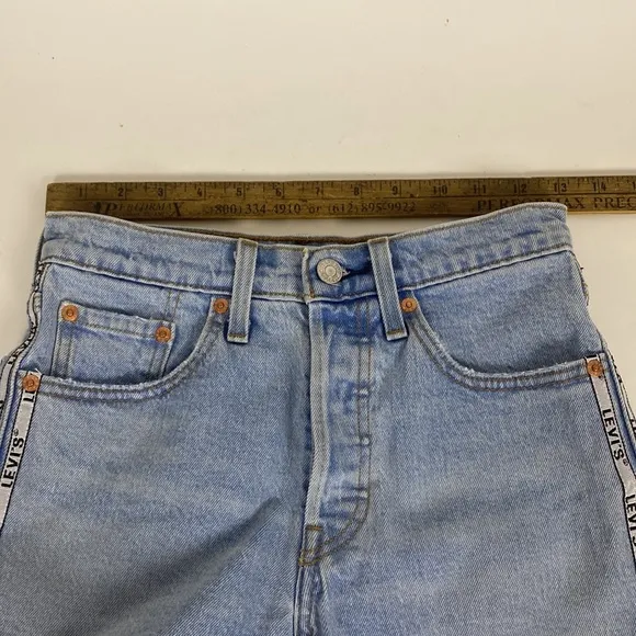 LEVIS Premium || 501 Big E denim high waist cut off shorts size 25.