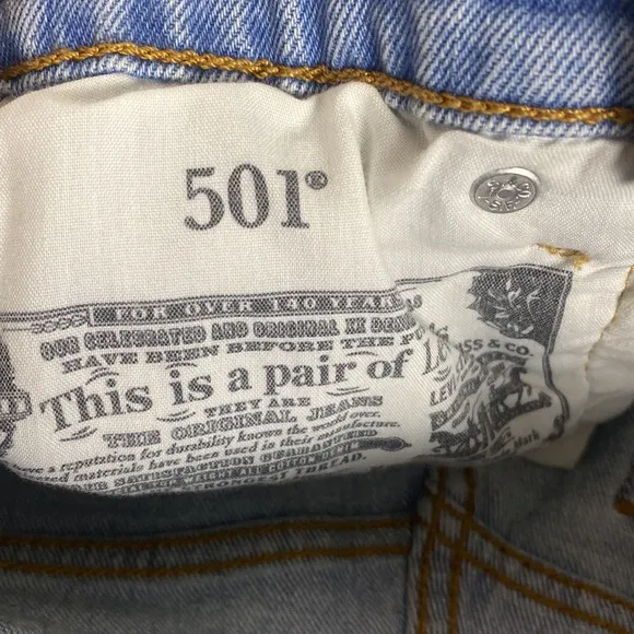 LEVIS Premium || 501 Big E denim high waist cut off shorts size 25.