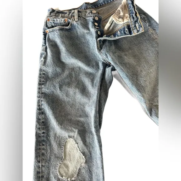 LEVI’s Premium 501® ORIGINAL CROPPED WOMEN'S JEANS -Mega Vibe-Medium Wash-28x28