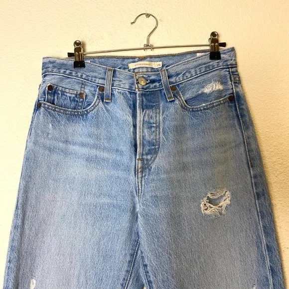 Levi's Wedgie Straight Leg Fit Jeans High Rise Distressed Denim Blue 26