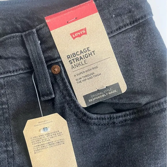 LEVI'S Women's 30 Ribcage Straight Ankle Jeans Black Super High Rise Button Fly