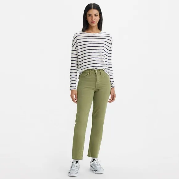 Levi’s|Women’s Wedgie straight olive green jeans,high rise,NWT,size 25•••staple