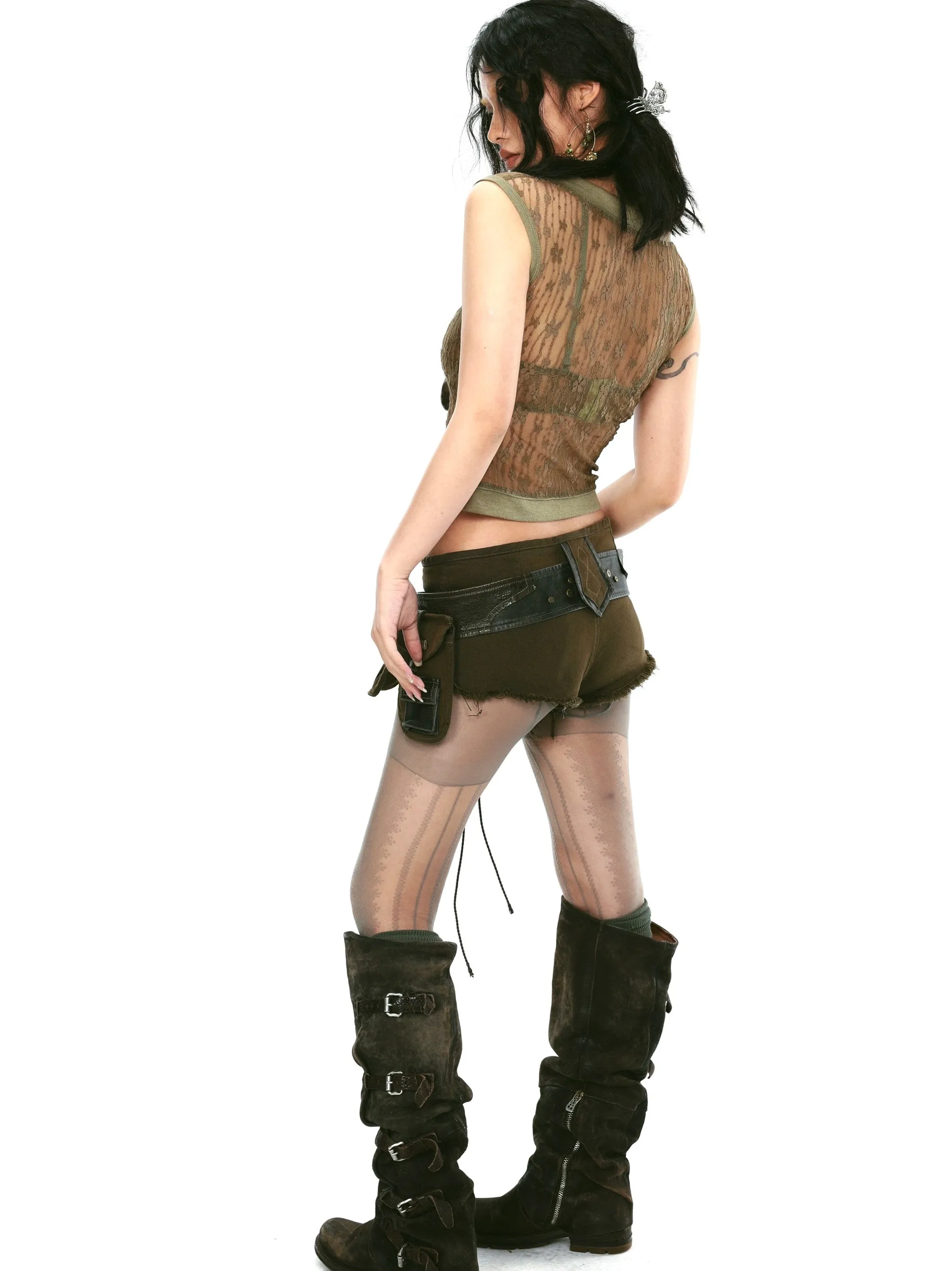 low rise shorts with belt