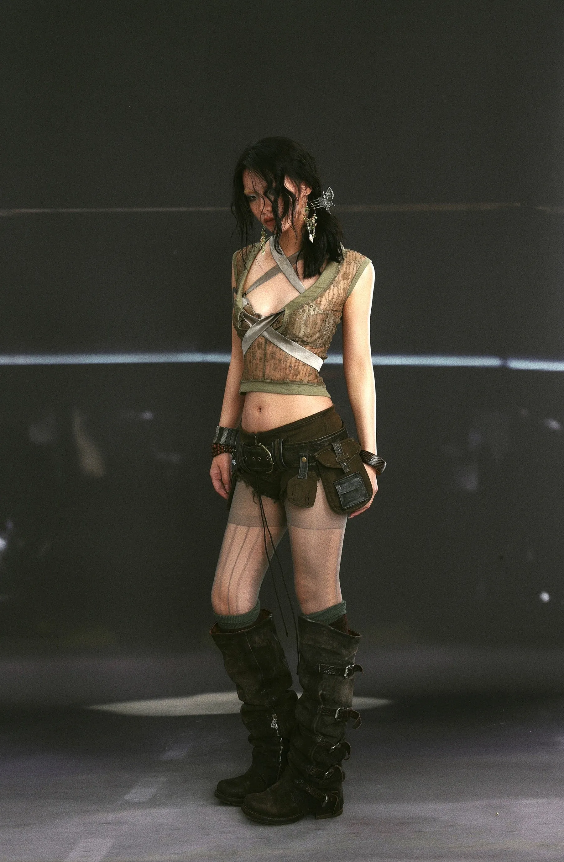 low rise shorts with belt