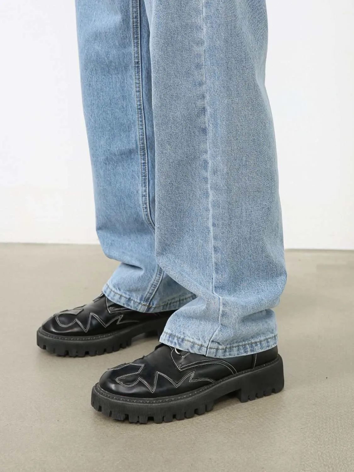 Men's Straight Leg Jeans