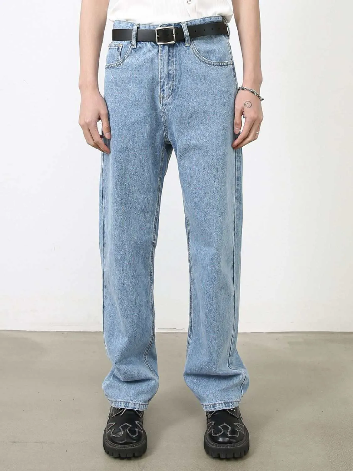 Men's Straight Leg Jeans
