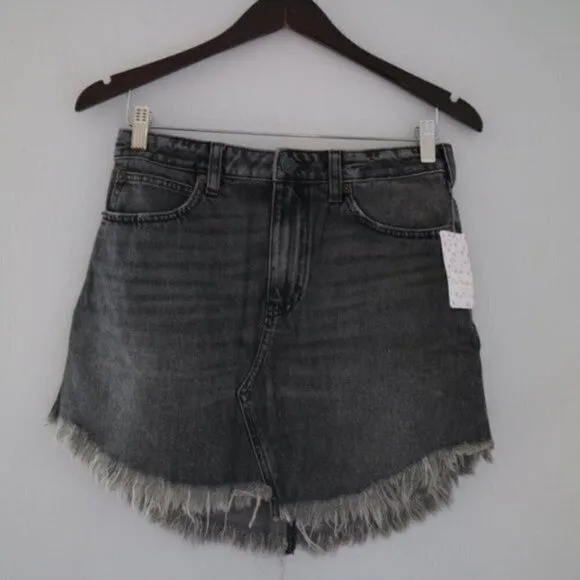 NEW Free People Bailey High Rise Jeans Skirt Size 25 Denim Distressed
