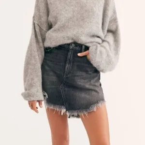NEW Free People Bailey High Rise Jeans Skirt Size 25 Denim Distressed