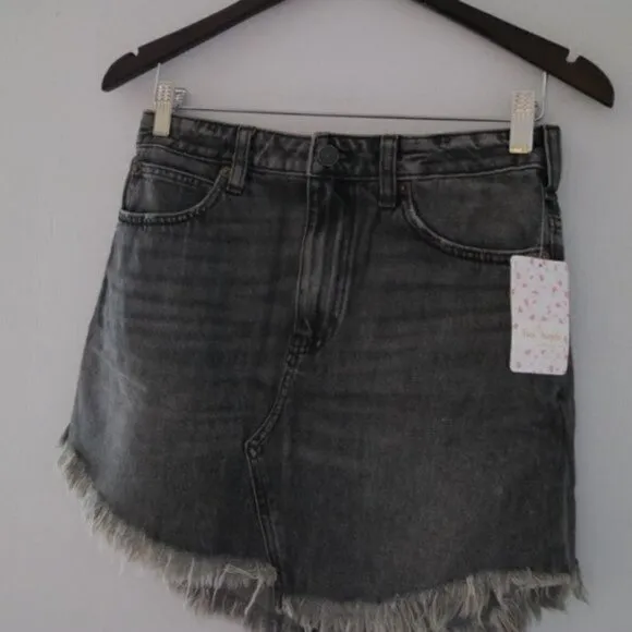 NEW Free People Bailey High Rise Jeans Skirt Size 25 Denim Distressed