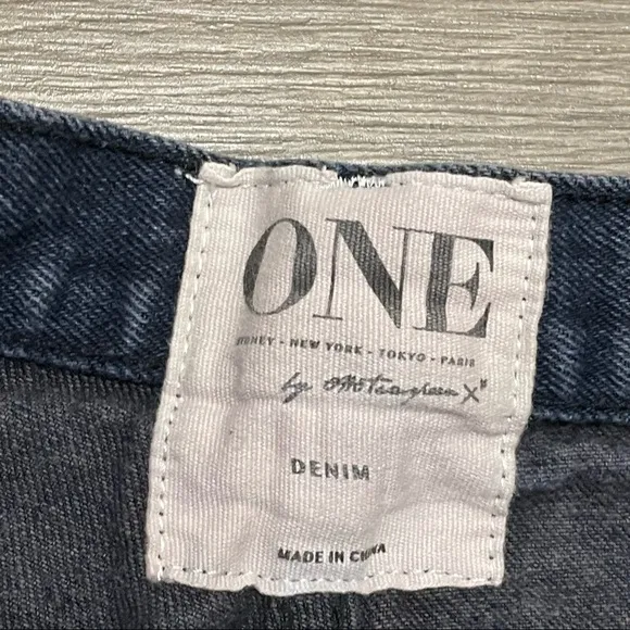 One By One Teaspoon Womens Distressed Denim Shorts Hanks High Rise Sz 24.