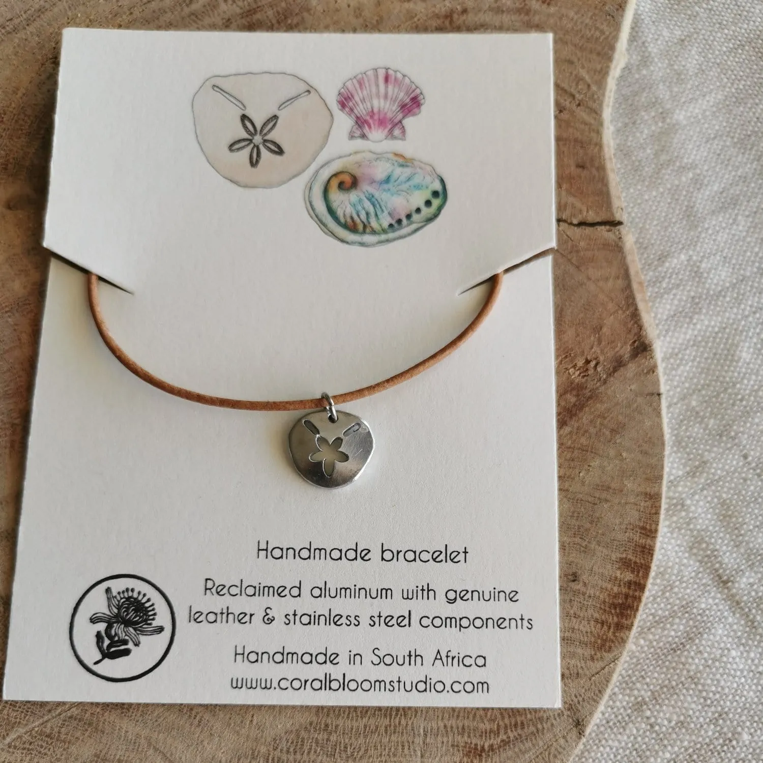 Pansy Shell Bracelet