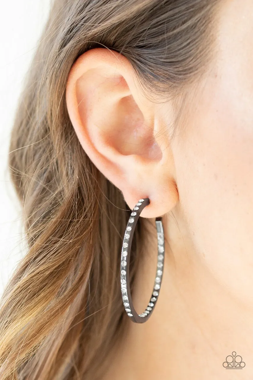 Paparazzi Earring ~ Comin Into Money - Black