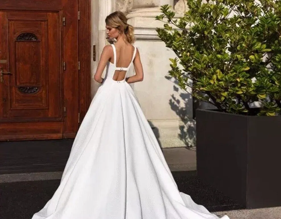 Pattern Satin Wedding Dress With Pockets Plus Size Robe Mariage Femme Sleeveless Sexy Backless White Bridal Gown